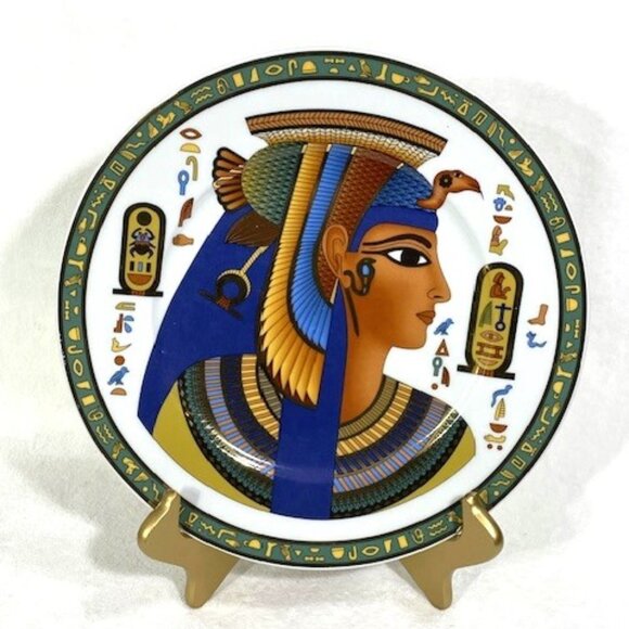 Fine Royal Porcelain Egyptian Cleopatra plate with stand. - Picture 1 of 8